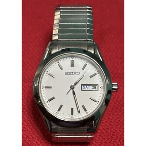 Seiko Men's Watch 7N43-9070 White Dial Day Date Stainless Steel New Battery